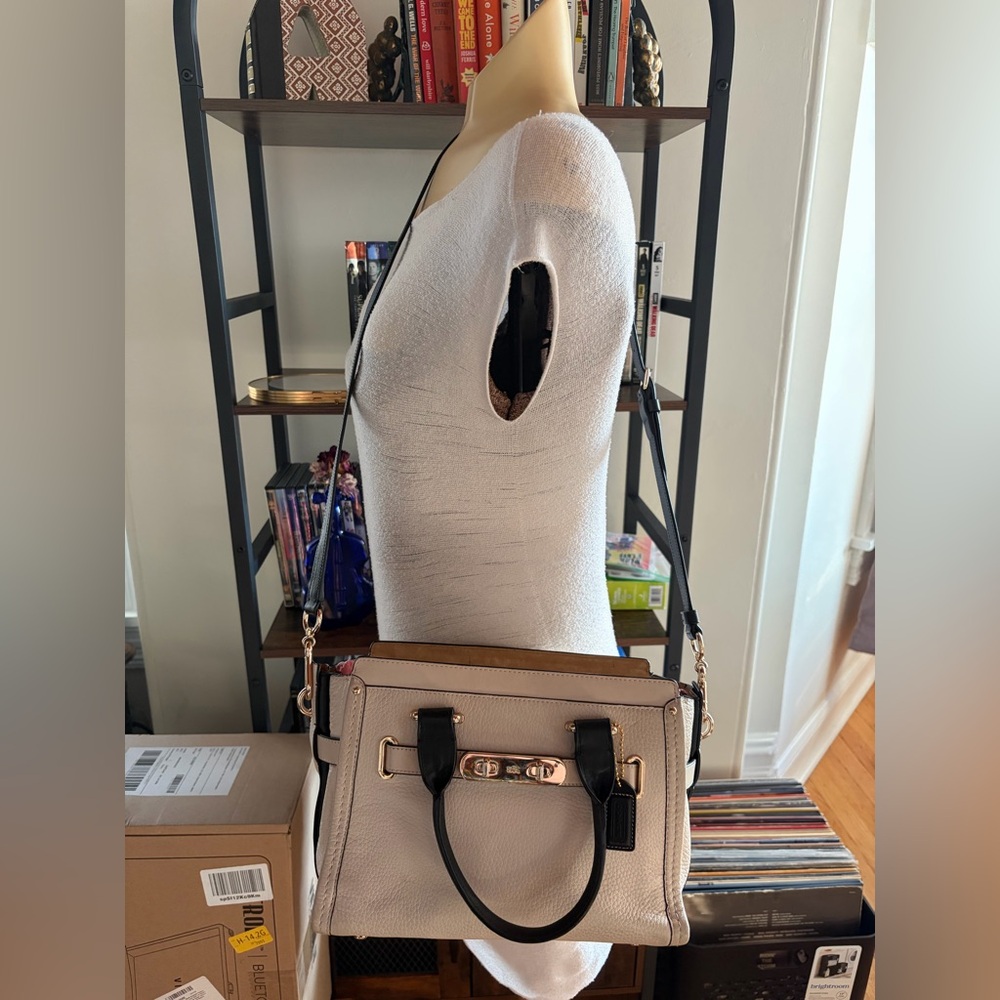 Cream Coach Swagger 27 - 34417